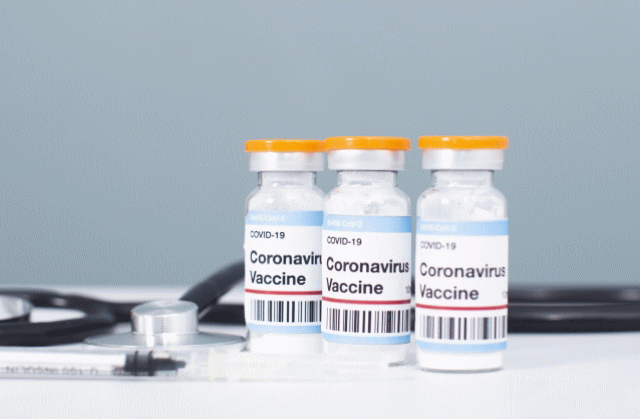 ワクチンの副反応 VS オミクロン株感染